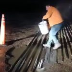 Ruta 3 Sur: automovilistas sufren importantes roturas en un paso a nivel y filman todo
