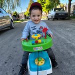 Ayuda para Alain: Un pequeño de Pedro Luro que necesita una operación auditiva